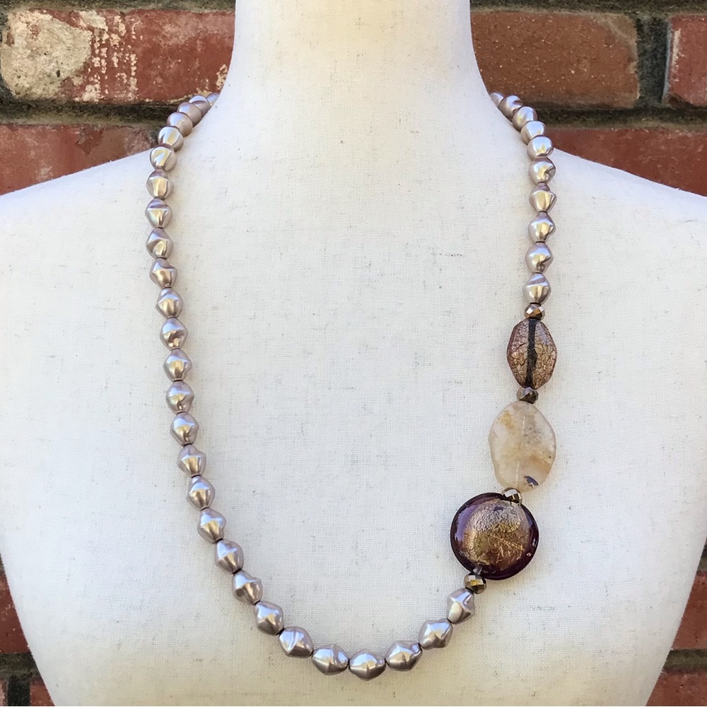 Chico's Beaded Statement Necklace Neutral Single Strand Faux Pearls Classic - Picture 9 of 9